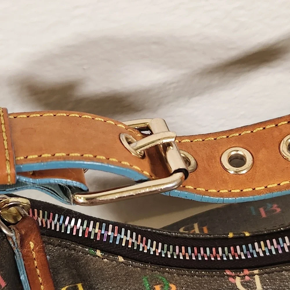 Dooney & Bourke elevate your